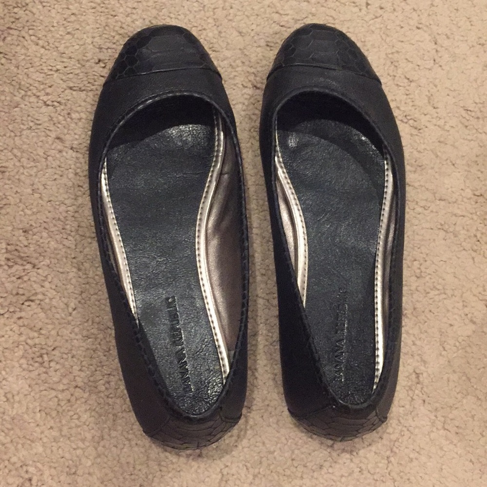 Black Banana Republic Flats
